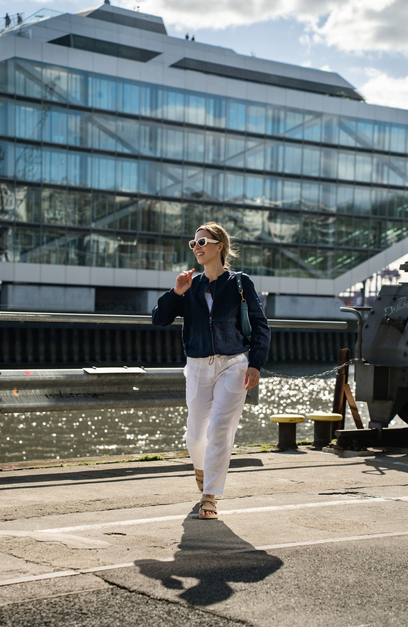 Cecil Damenmode Leinenhose und Overshirt beim Dockland